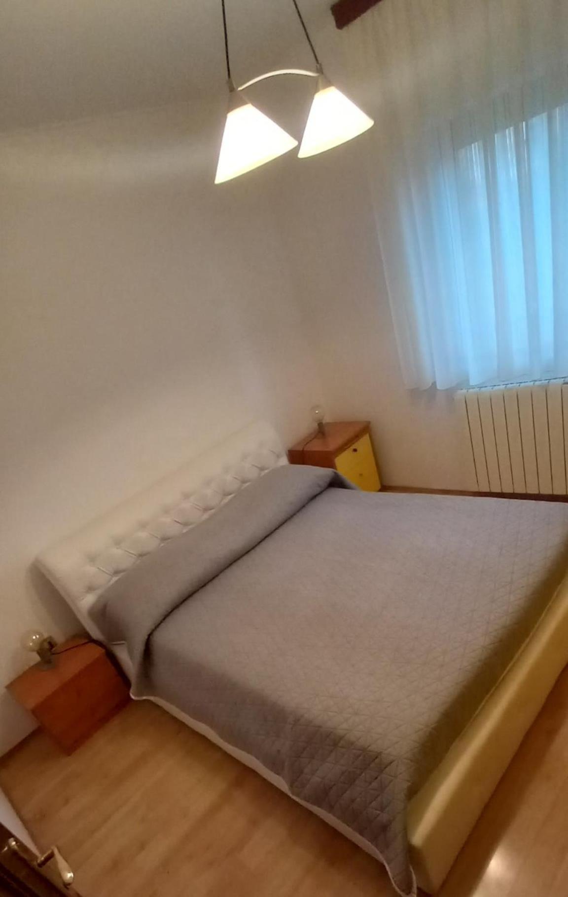 Apartman Andela Labinci Екстериор снимка