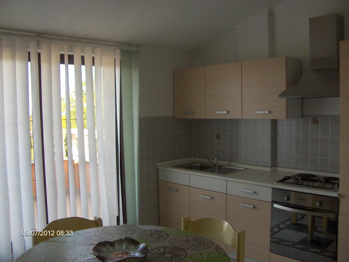 Apartman Andela Labinci Екстериор снимка